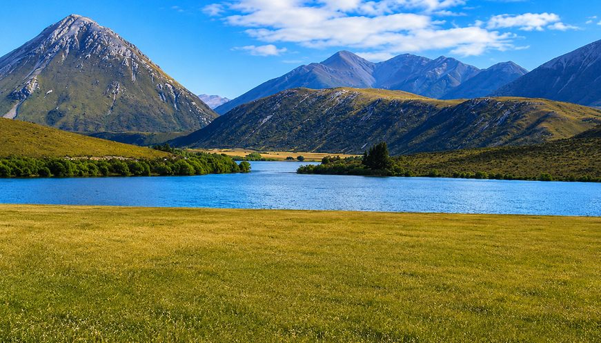7-Day Northern Coast, Springs & Volcanic Wonders Journey